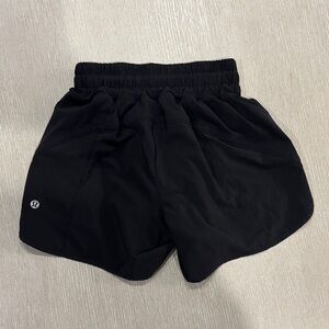 Size 2 Lululemon Hotty Hot shorts in black - high rise, 4in